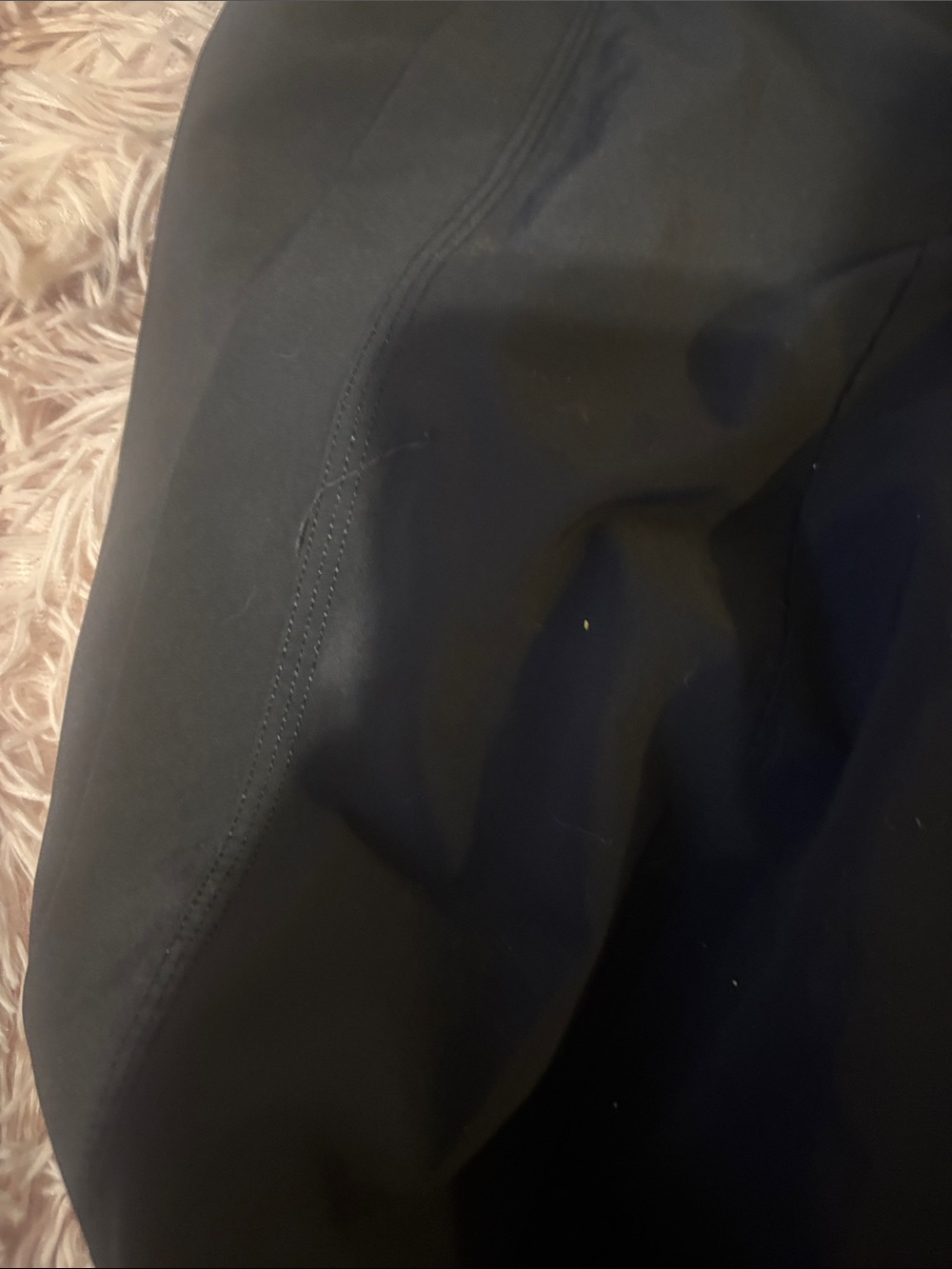 Lululemon size 6 pants black - Picture 3 of 3